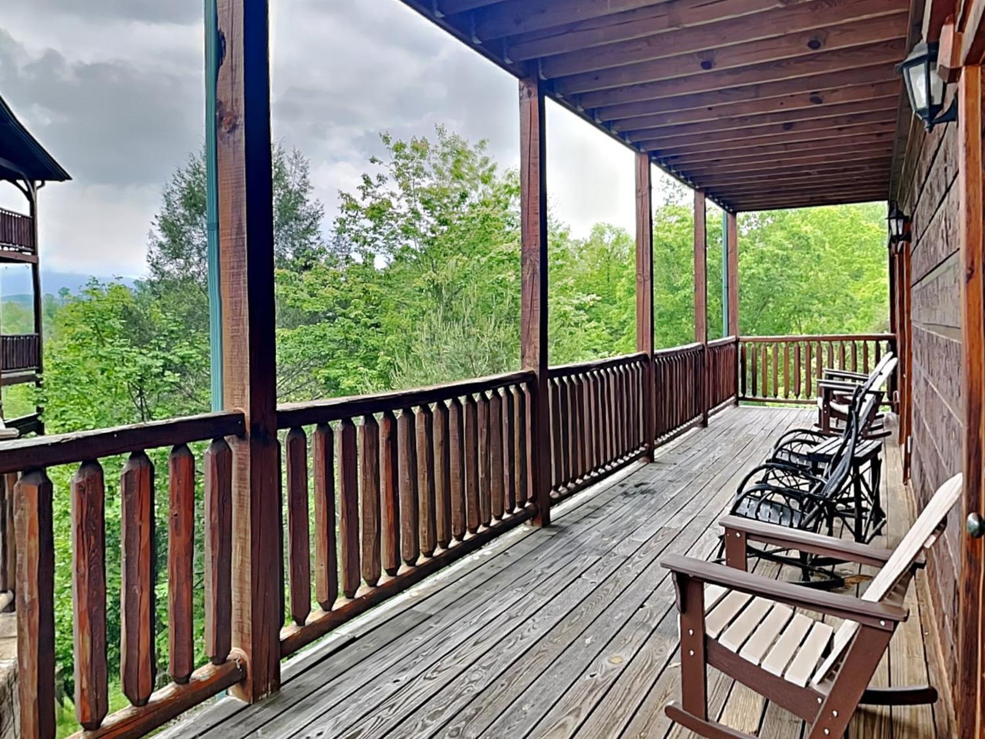 The Great Escape Ii, 5 Bedrooms, Sleeps 17, Game Room, Pool Access, Theater Gatlinburg Kültér fotó