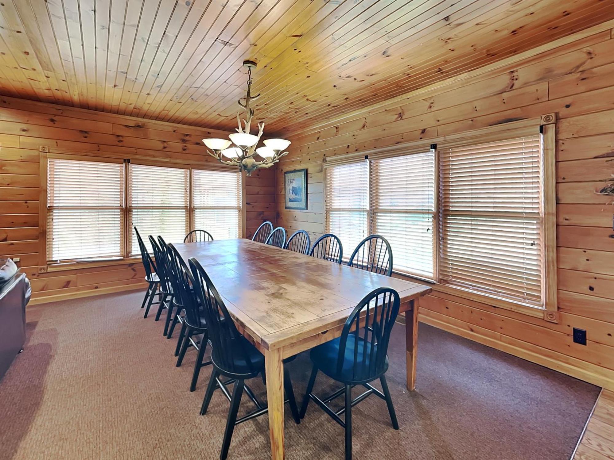 The Great Escape Ii, 5 Bedrooms, Sleeps 17, Game Room, Pool Access, Theater Gatlinburg Kültér fotó