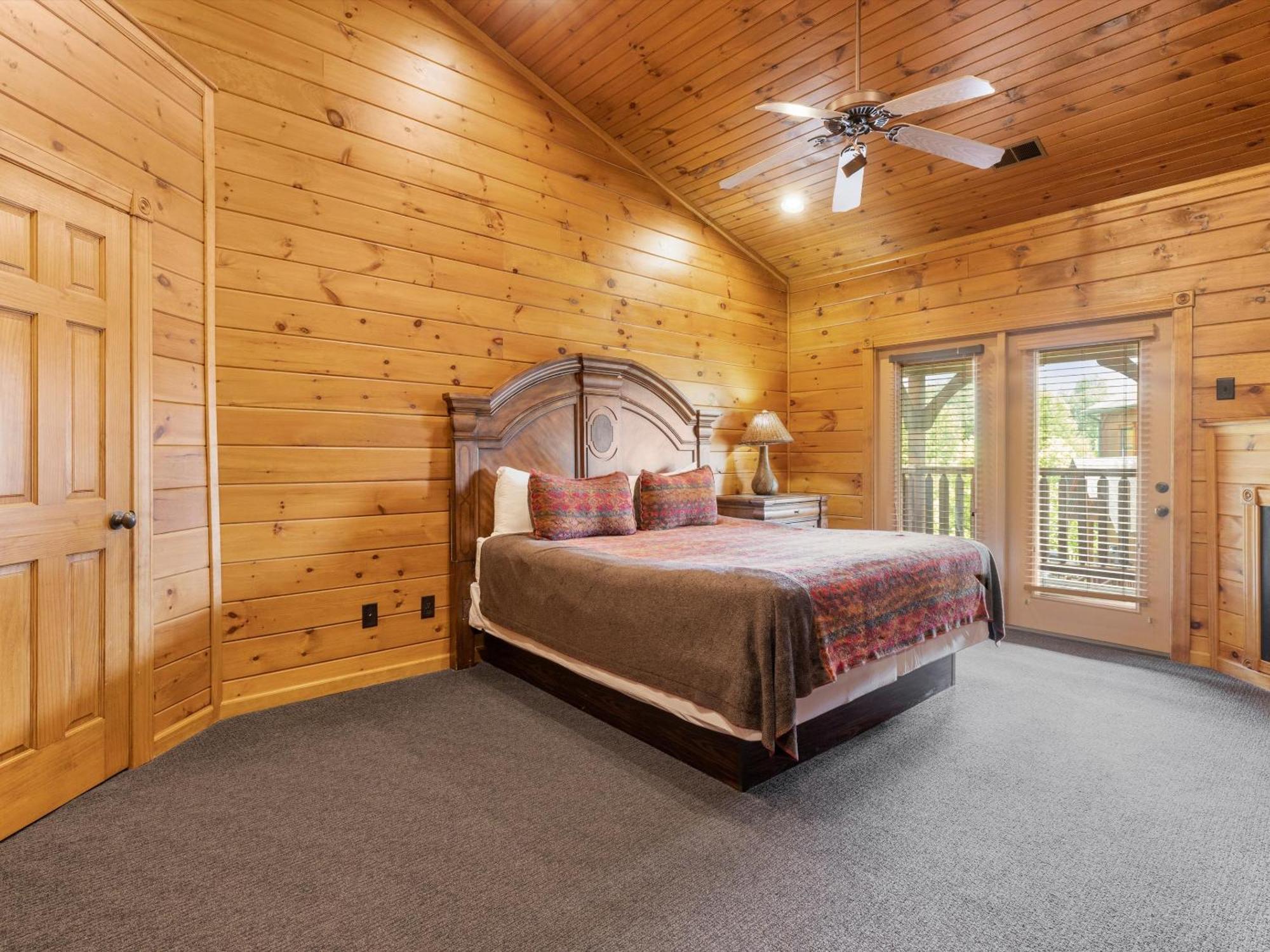 The Great Escape Ii, 5 Bedrooms, Sleeps 17, Game Room, Pool Access, Theater Gatlinburg Kültér fotó