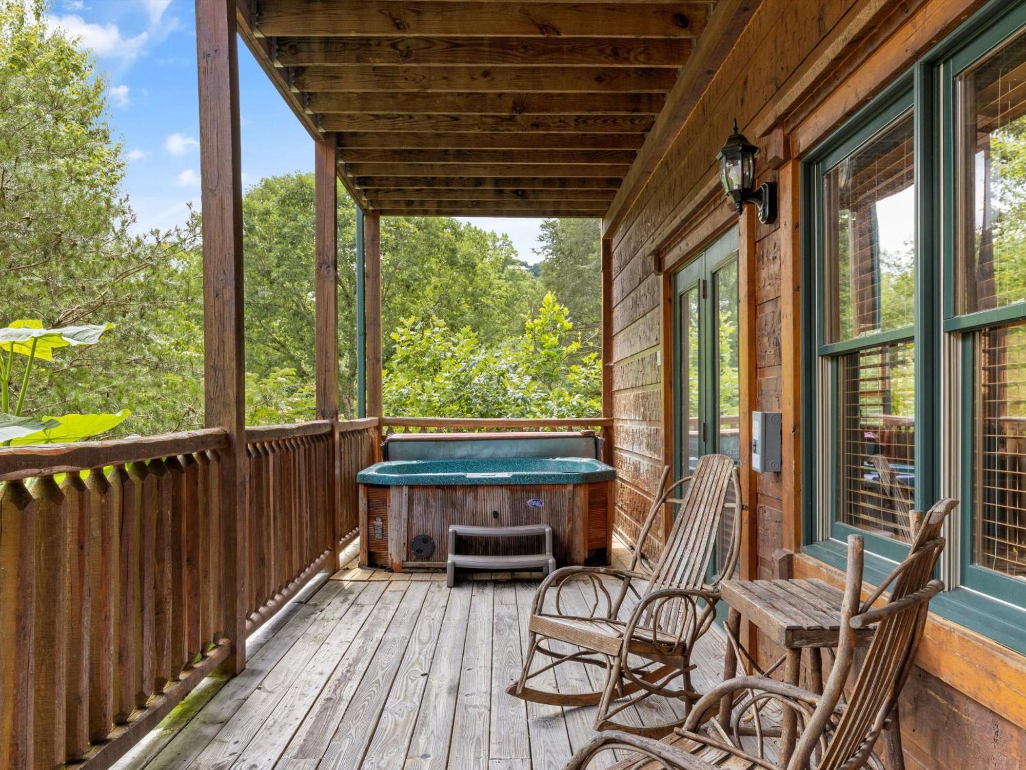 The Great Escape Ii, 5 Bedrooms, Sleeps 17, Game Room, Pool Access, Theater Gatlinburg Kültér fotó