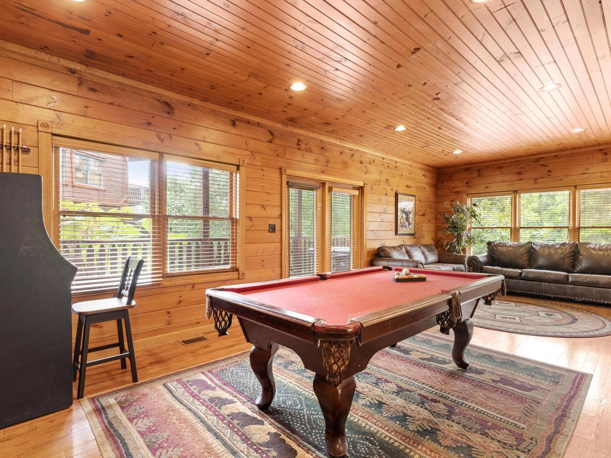 The Great Escape Ii, 5 Bedrooms, Sleeps 17, Game Room, Pool Access, Theater Gatlinburg Kültér fotó